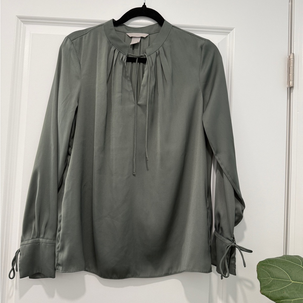 H&M Green Tie Front Mandarin Collar Blouse
